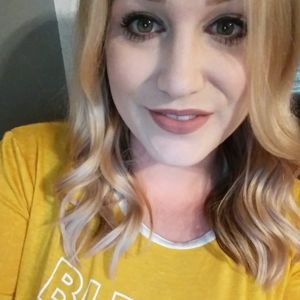 Meet your Posher, Janelle